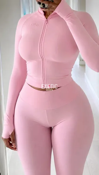 Sexy Sarah — 3