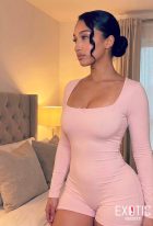 Nayla Curacao Beauty