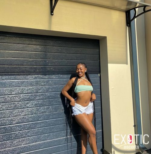 Amira, escort in Ouest foire, Senegal (photo 2)