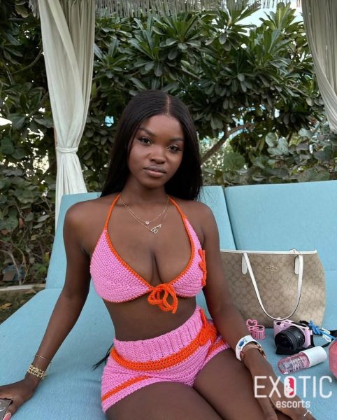 Anni, escort in Mamelles, Senegal (photo 3)