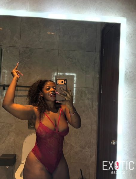 Sexy Celine, escort in Mamelles, Senegal